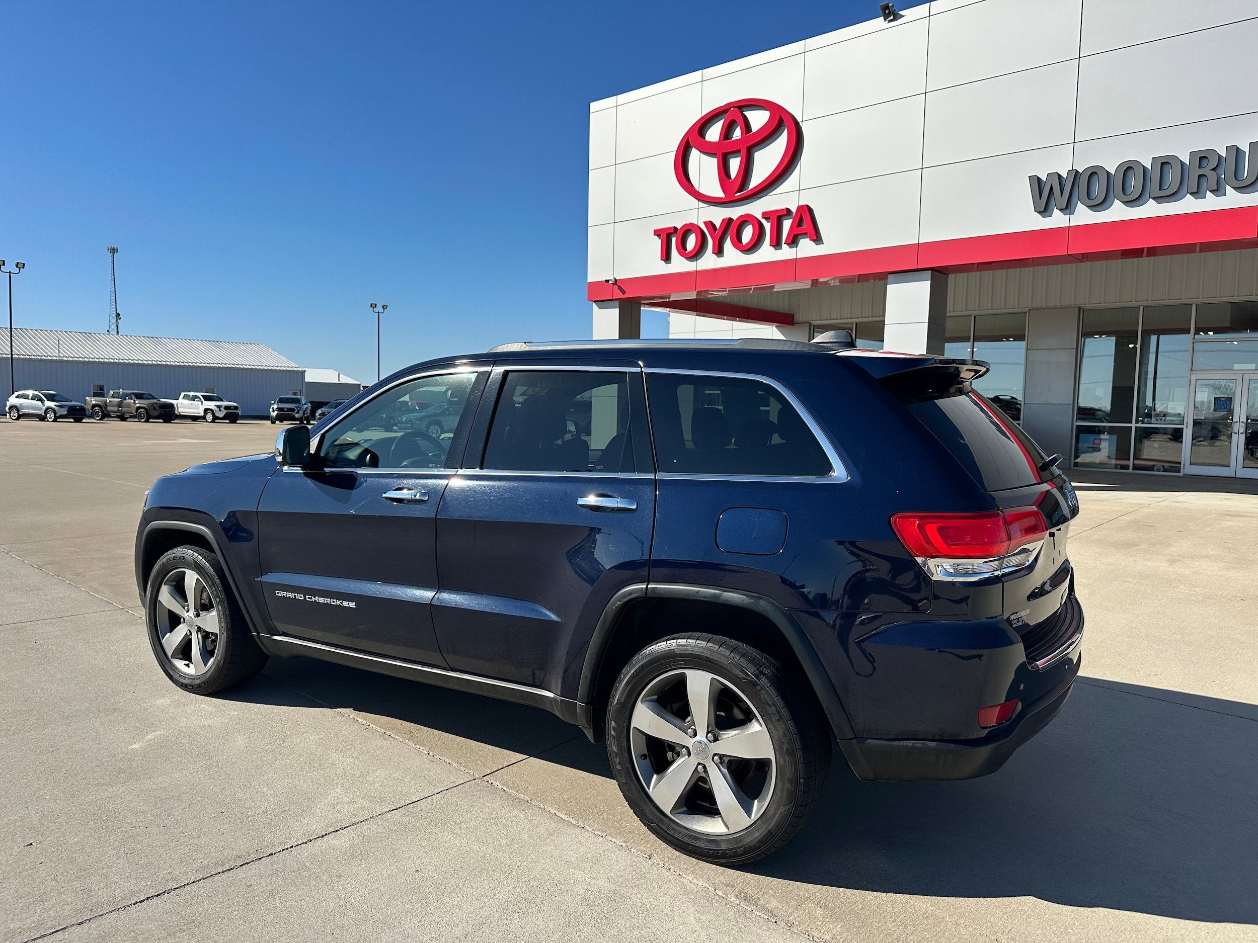 2016 Jeep Grand Cherokee Base