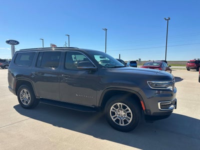 2022 Jeep Wagoneer Base