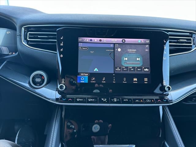 2022 Jeep Wagoneer Base