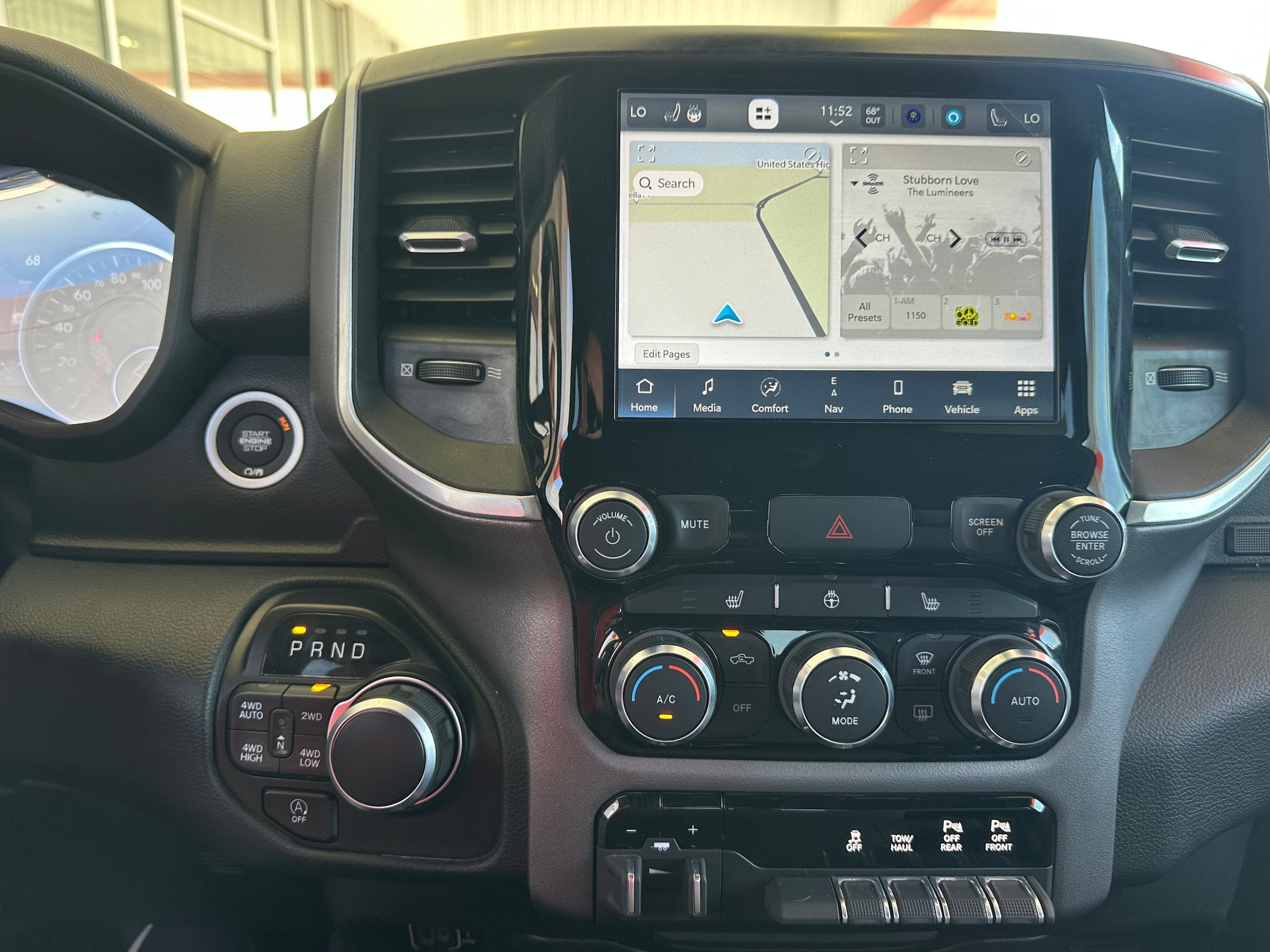 2023 RAM 1500 Base