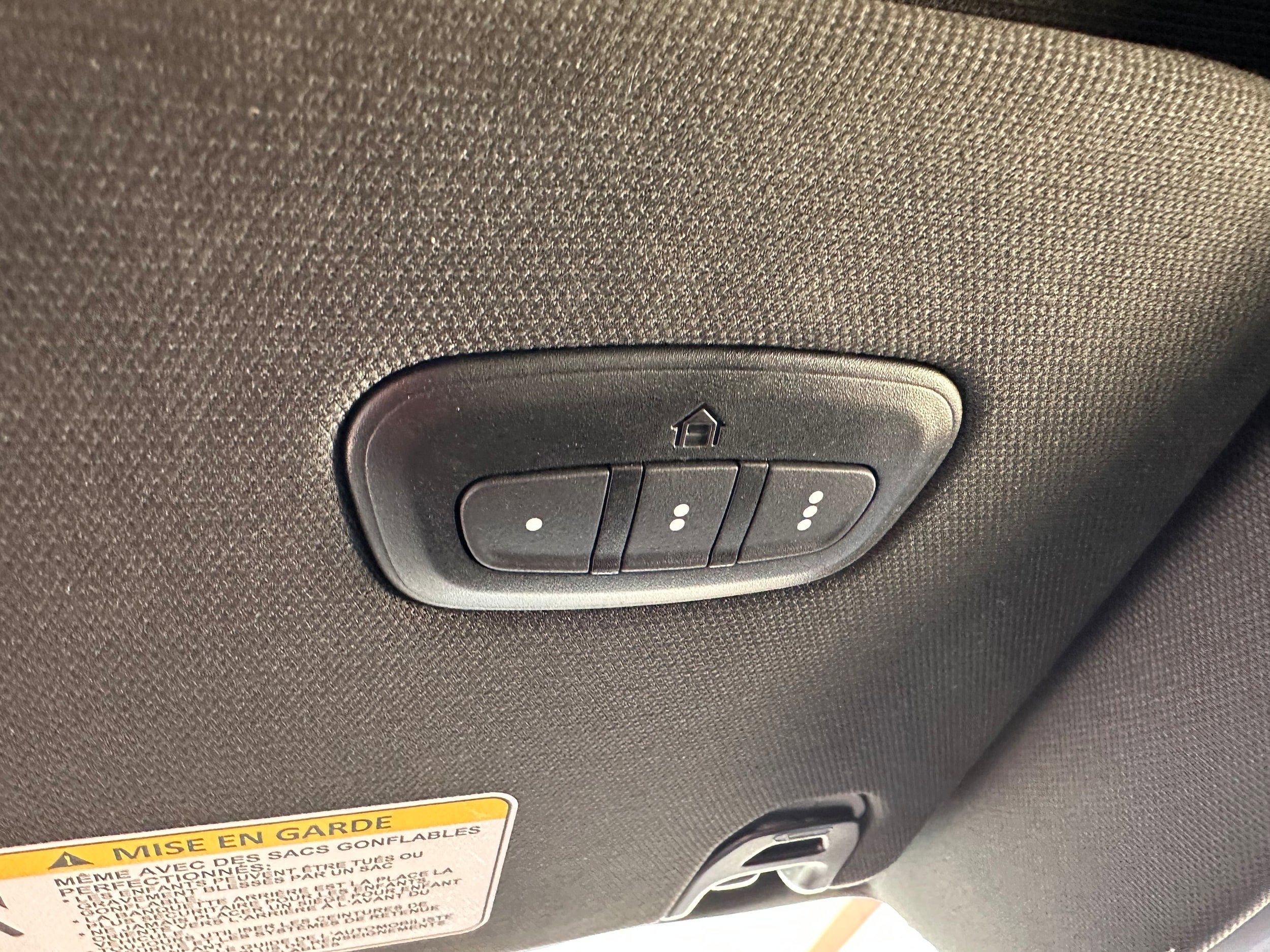 2023 RAM 1500 Base