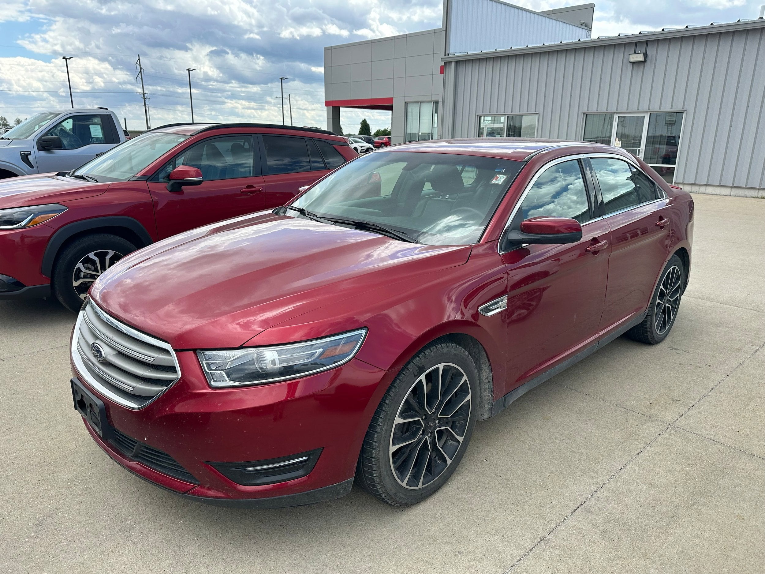 2018 Ford Taurus SEL