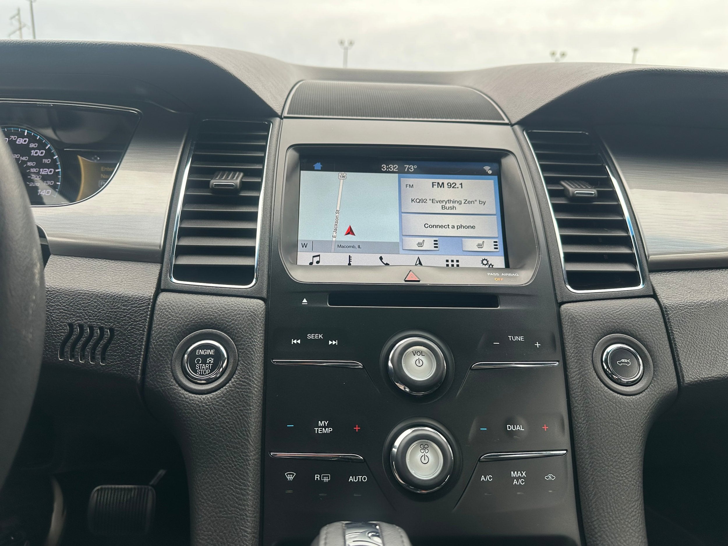 2018 Ford Taurus SEL