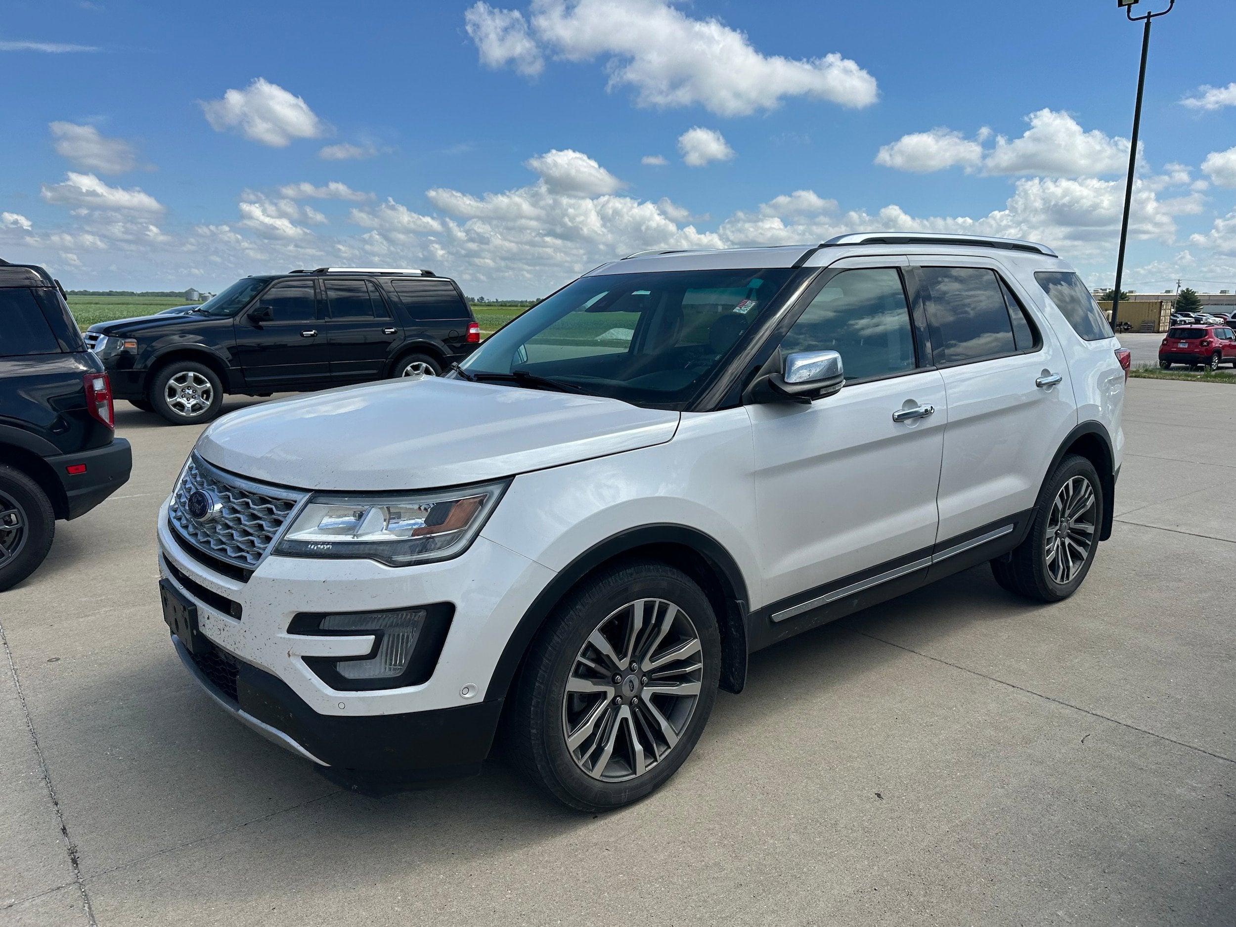 2016 Ford Explorer Platinum 4WD's photo