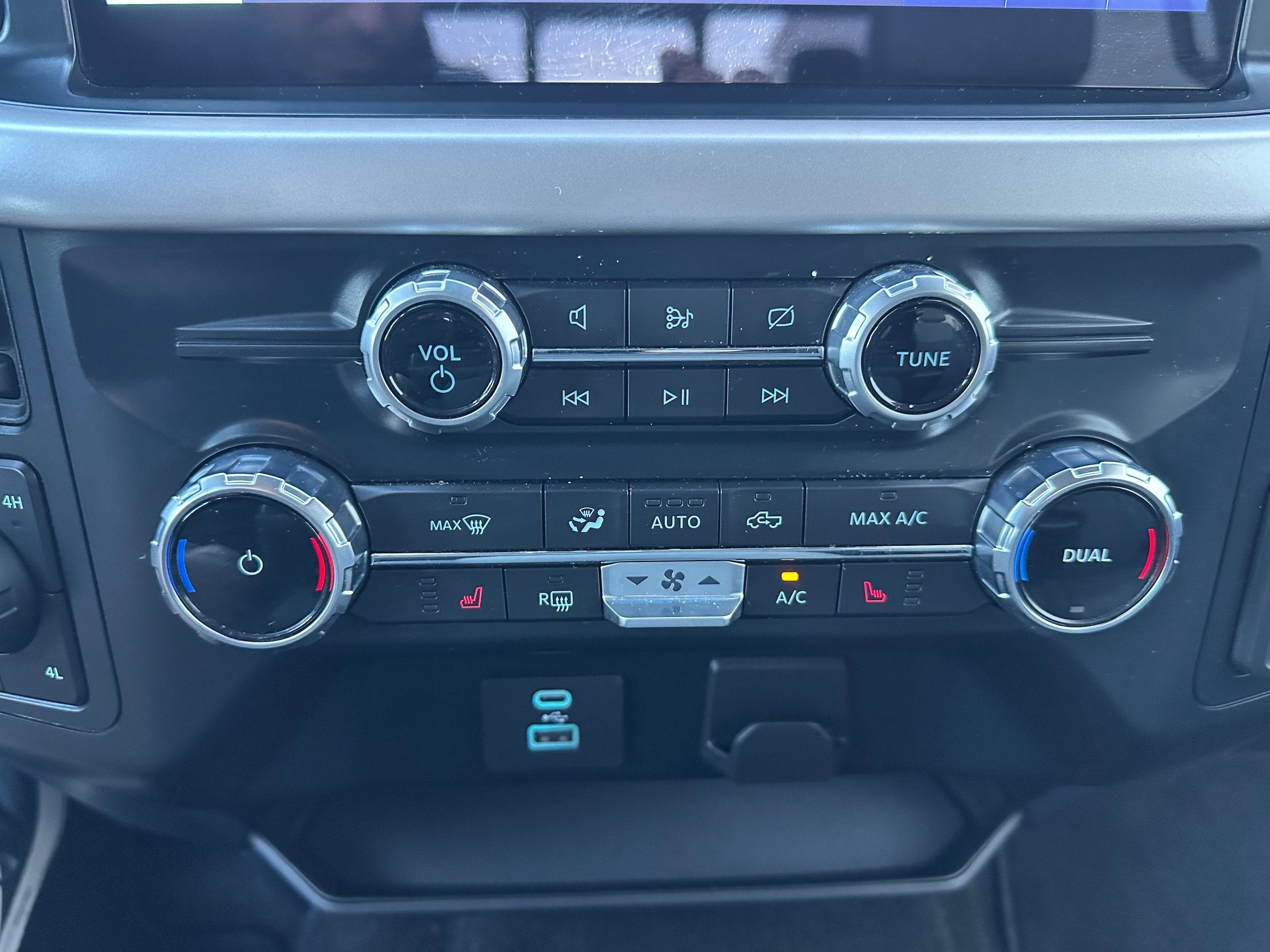 2022 Ford F-150 Base