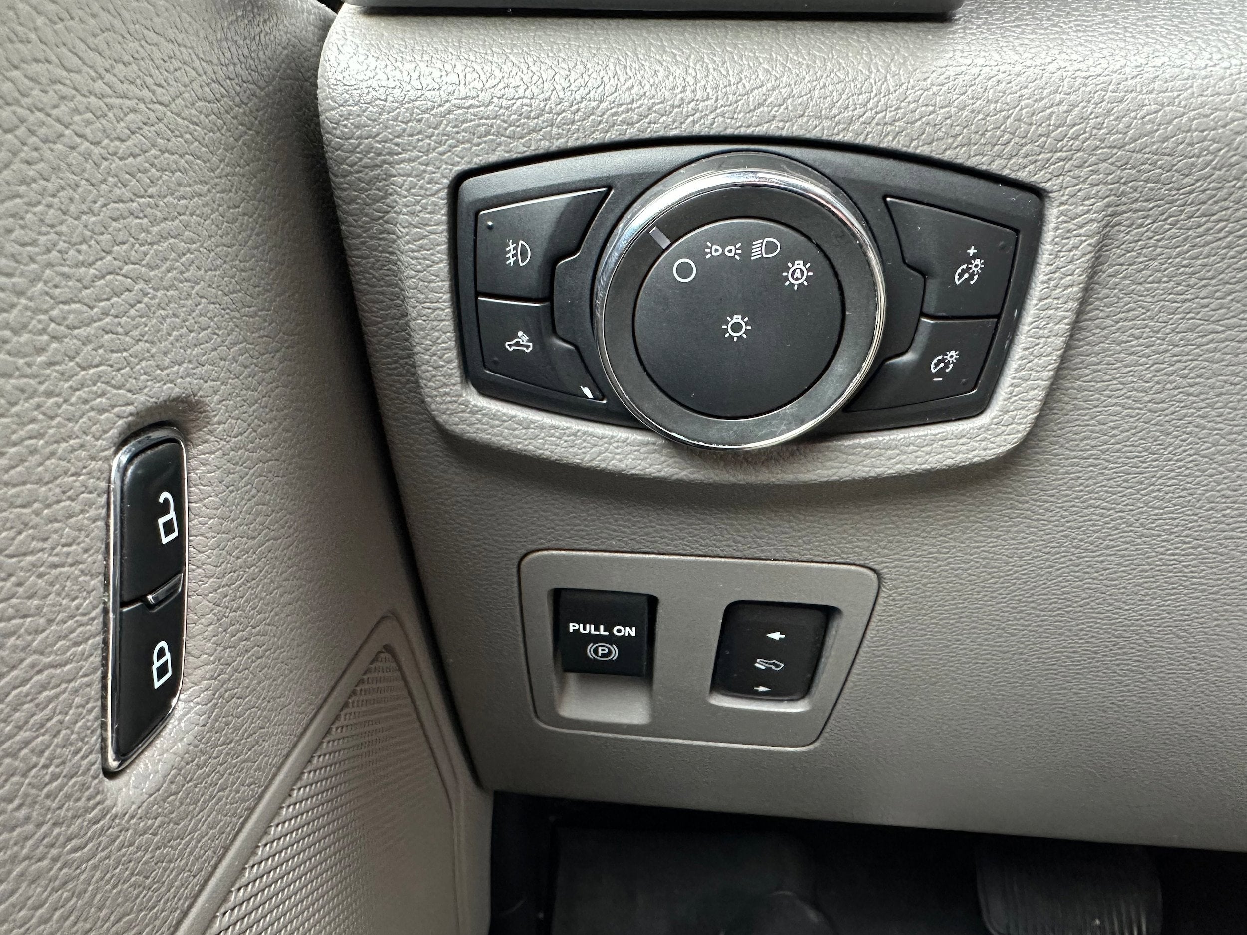 2019 Ford F-150 Base