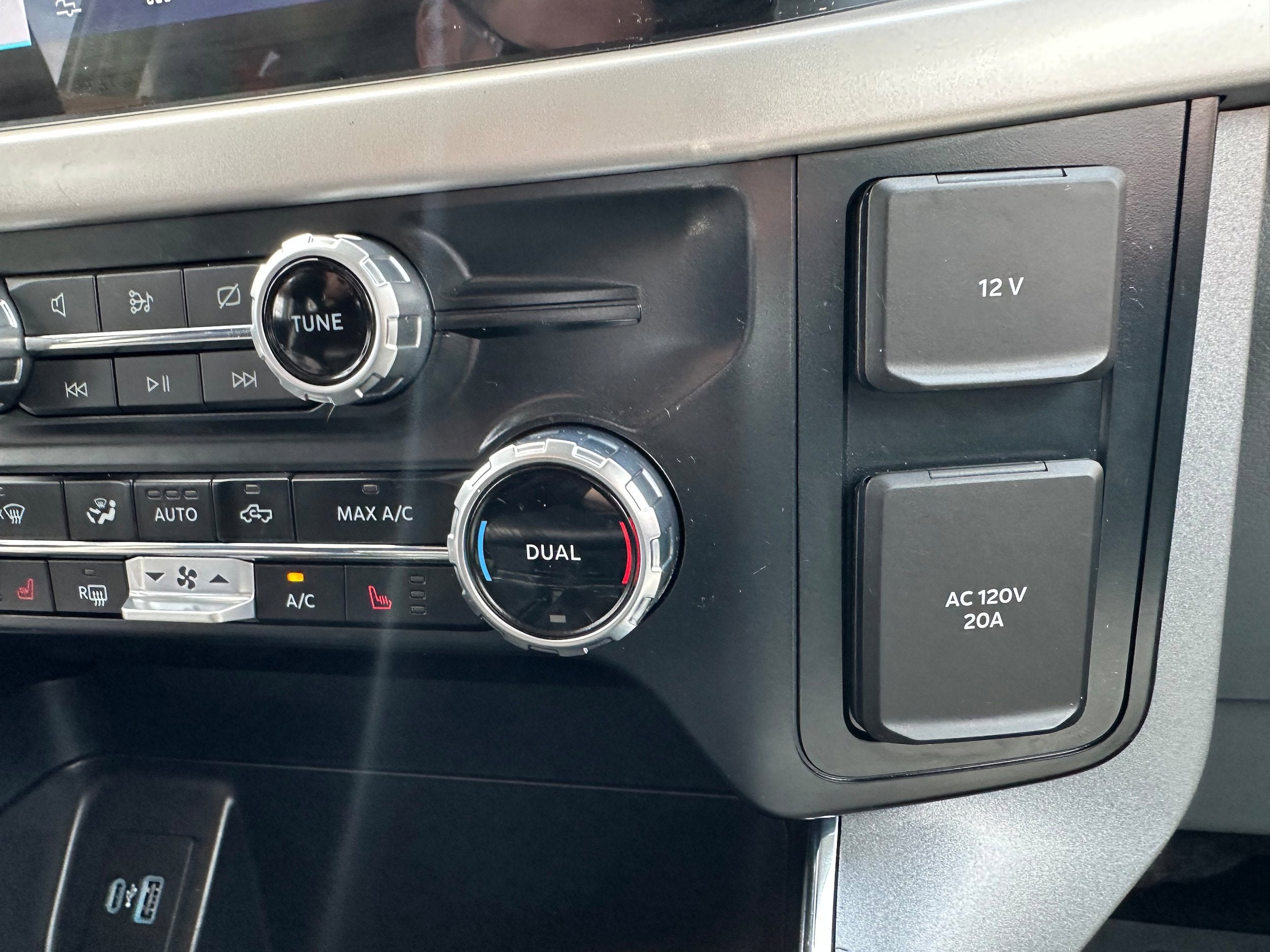 2023 Ford F-150 Base