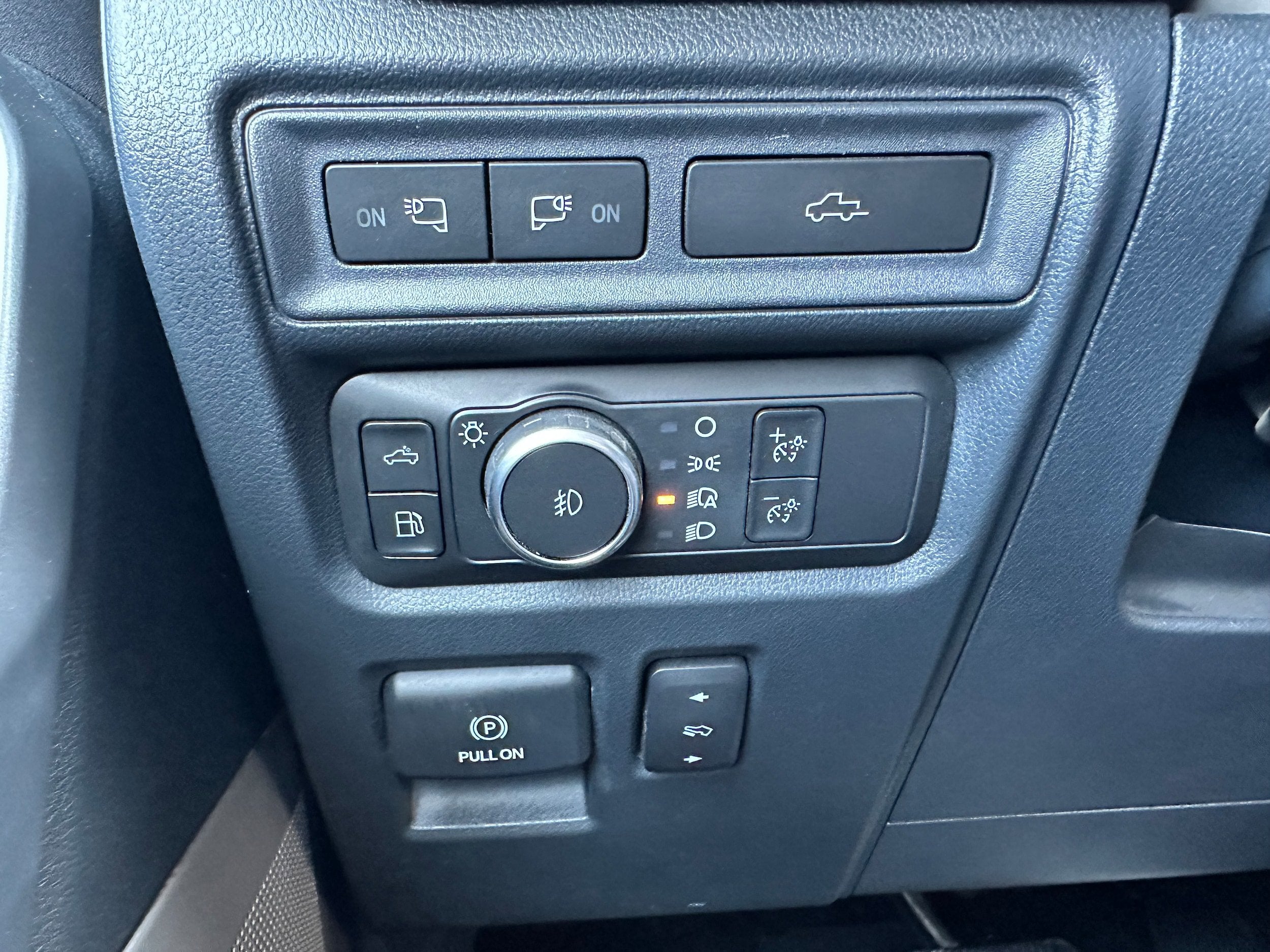 2022 Ford F-150 Base