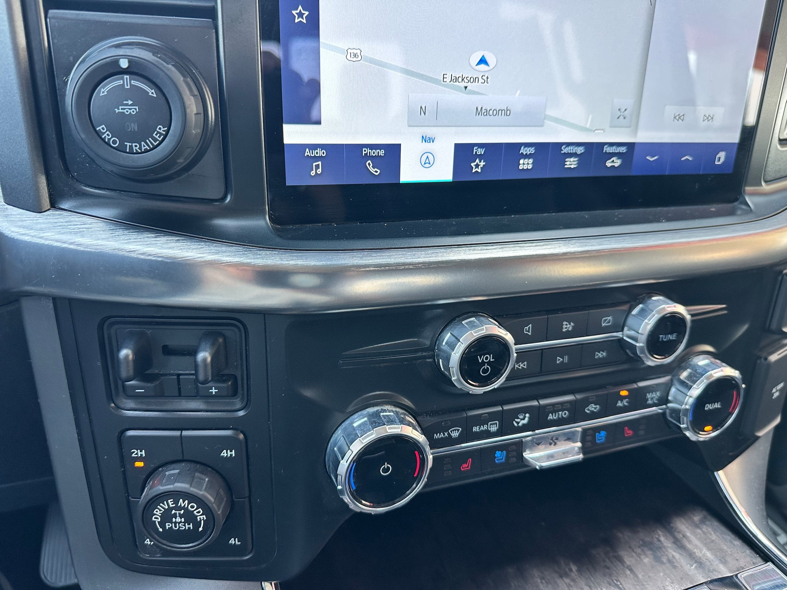 2022 Ford F-150 Base