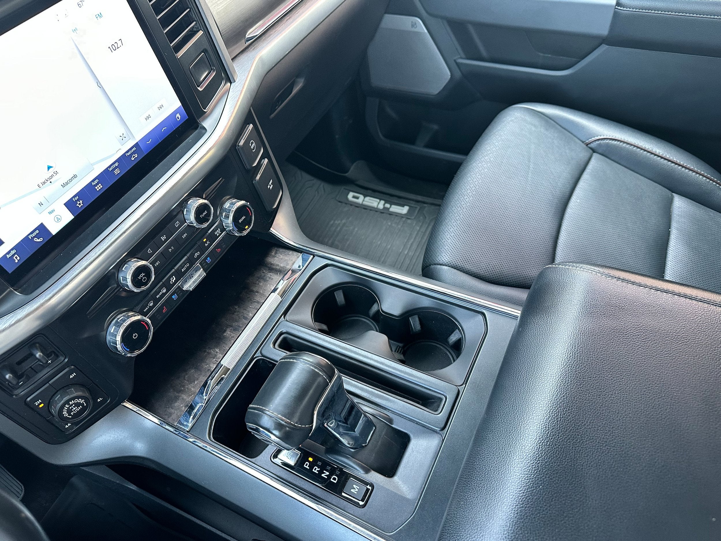 2022 Ford F-150 Base