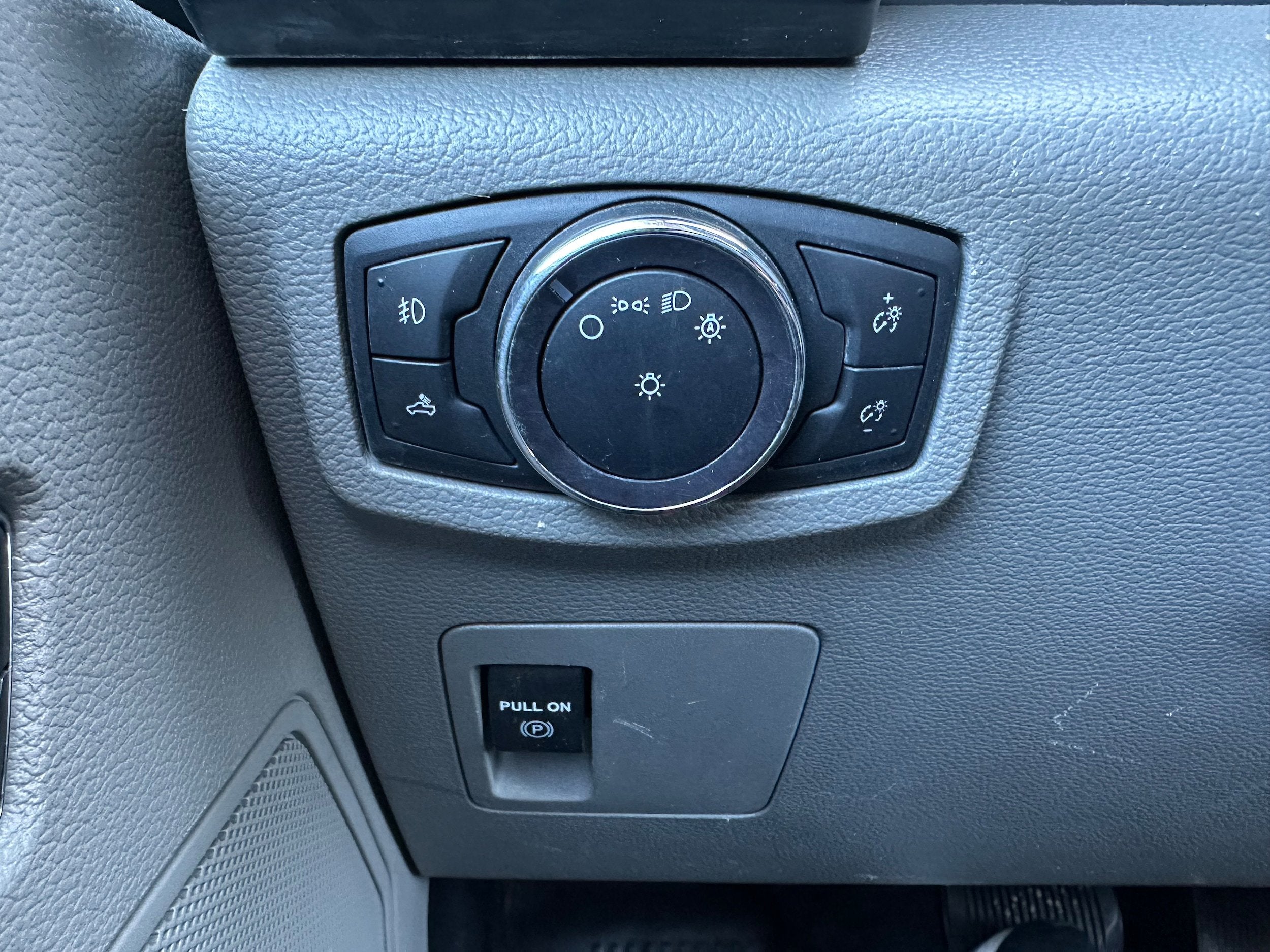 2020 Ford F-150 Base