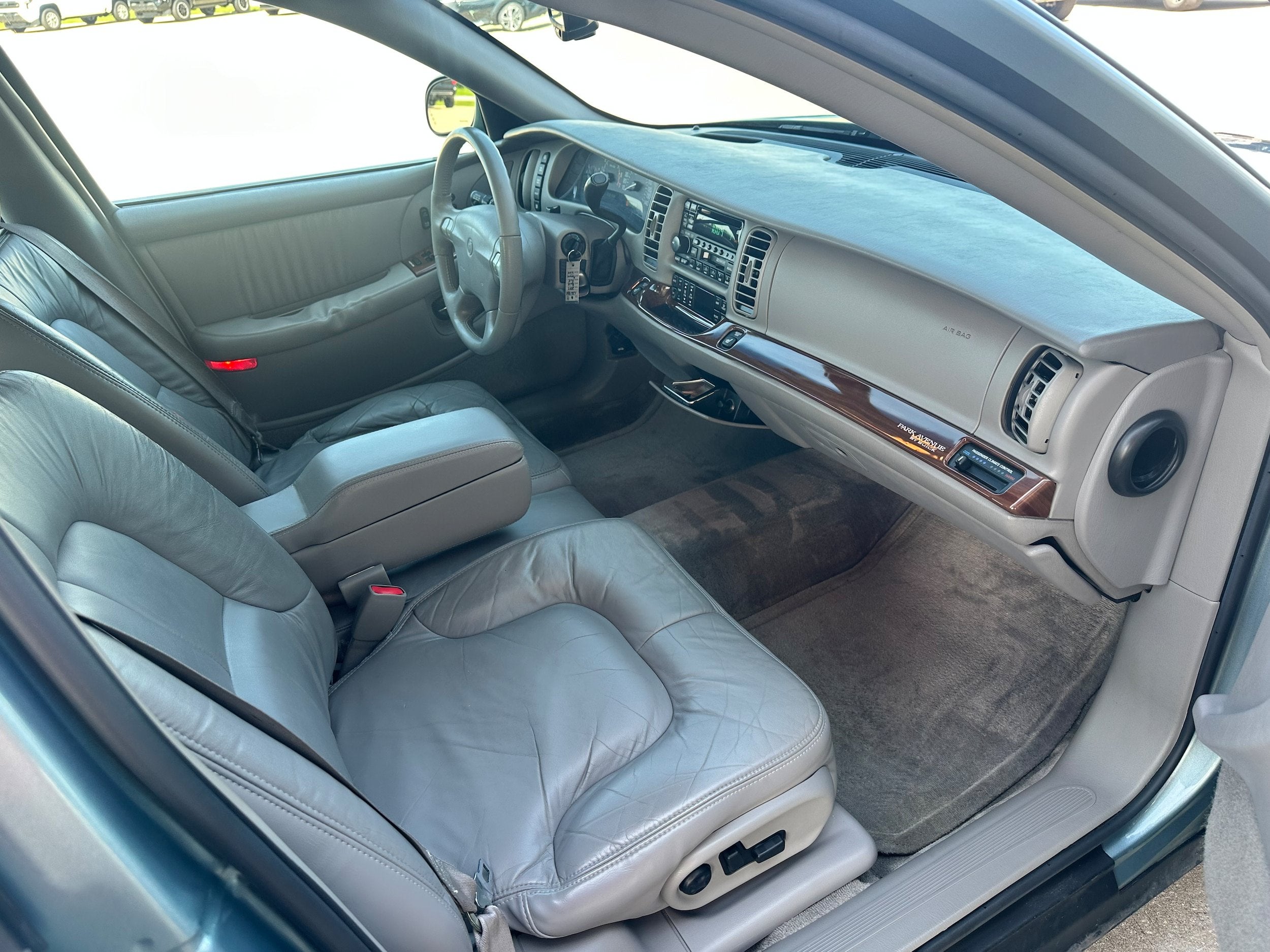 2003 Buick Park Avenue Base