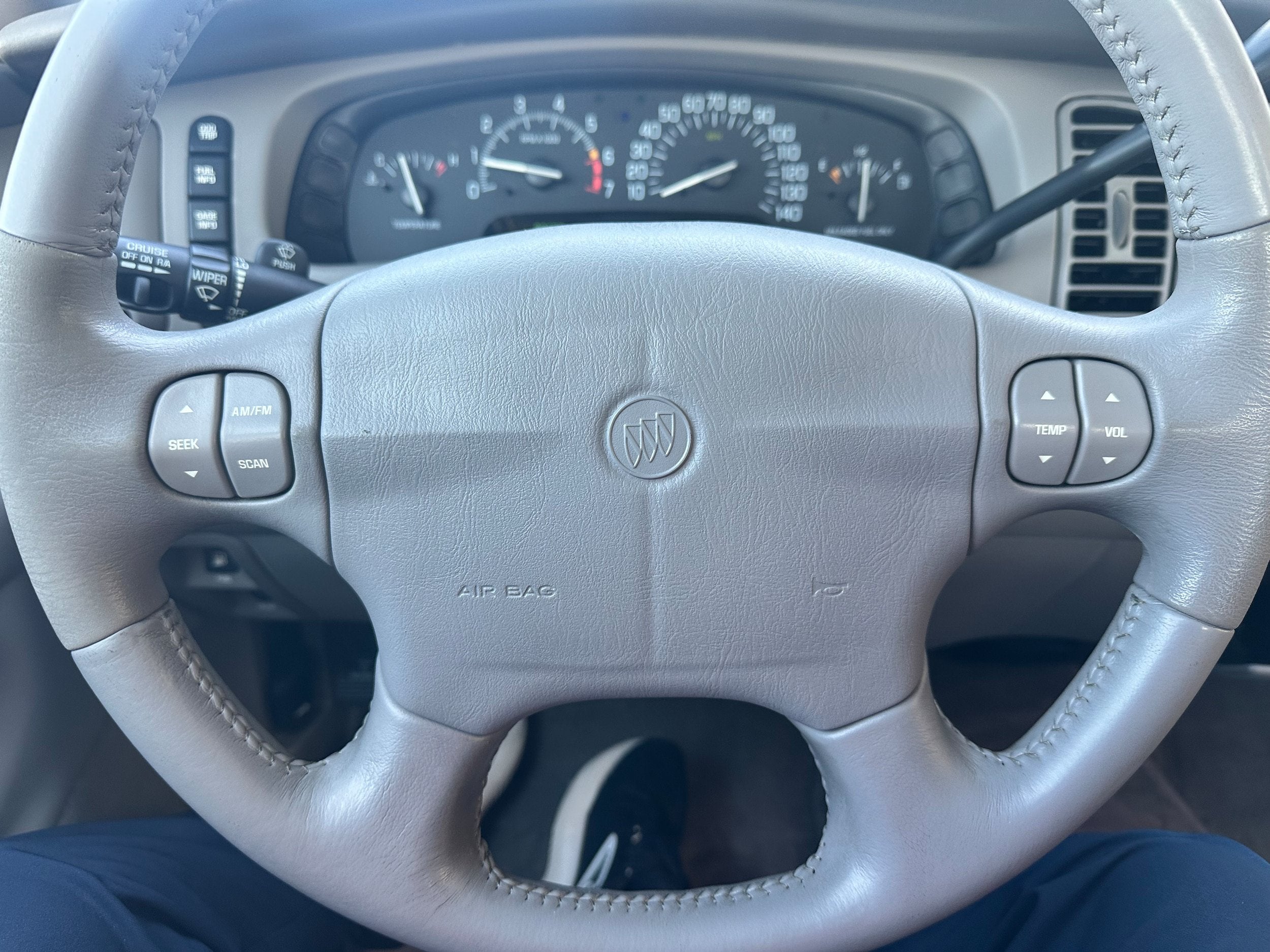 2003 Buick Park Avenue Base