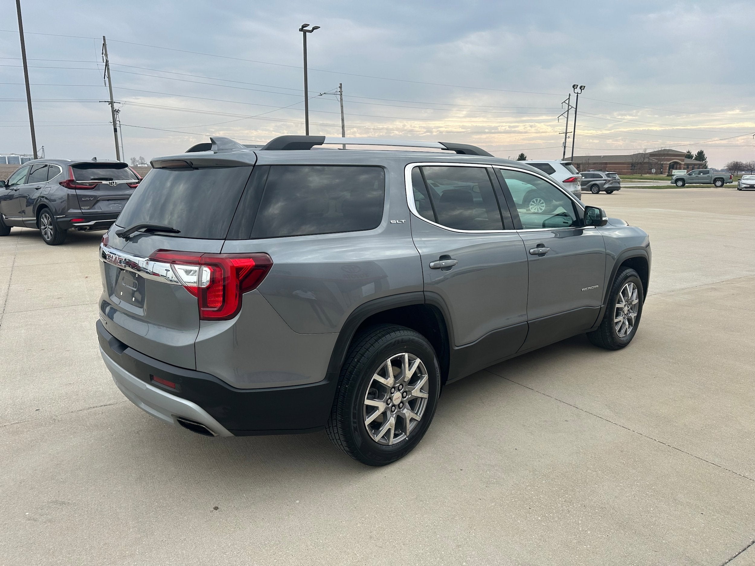 2021 GMC Acadia SLT