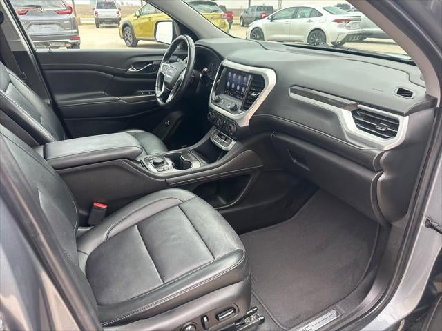 2021 GMC Acadia SLT