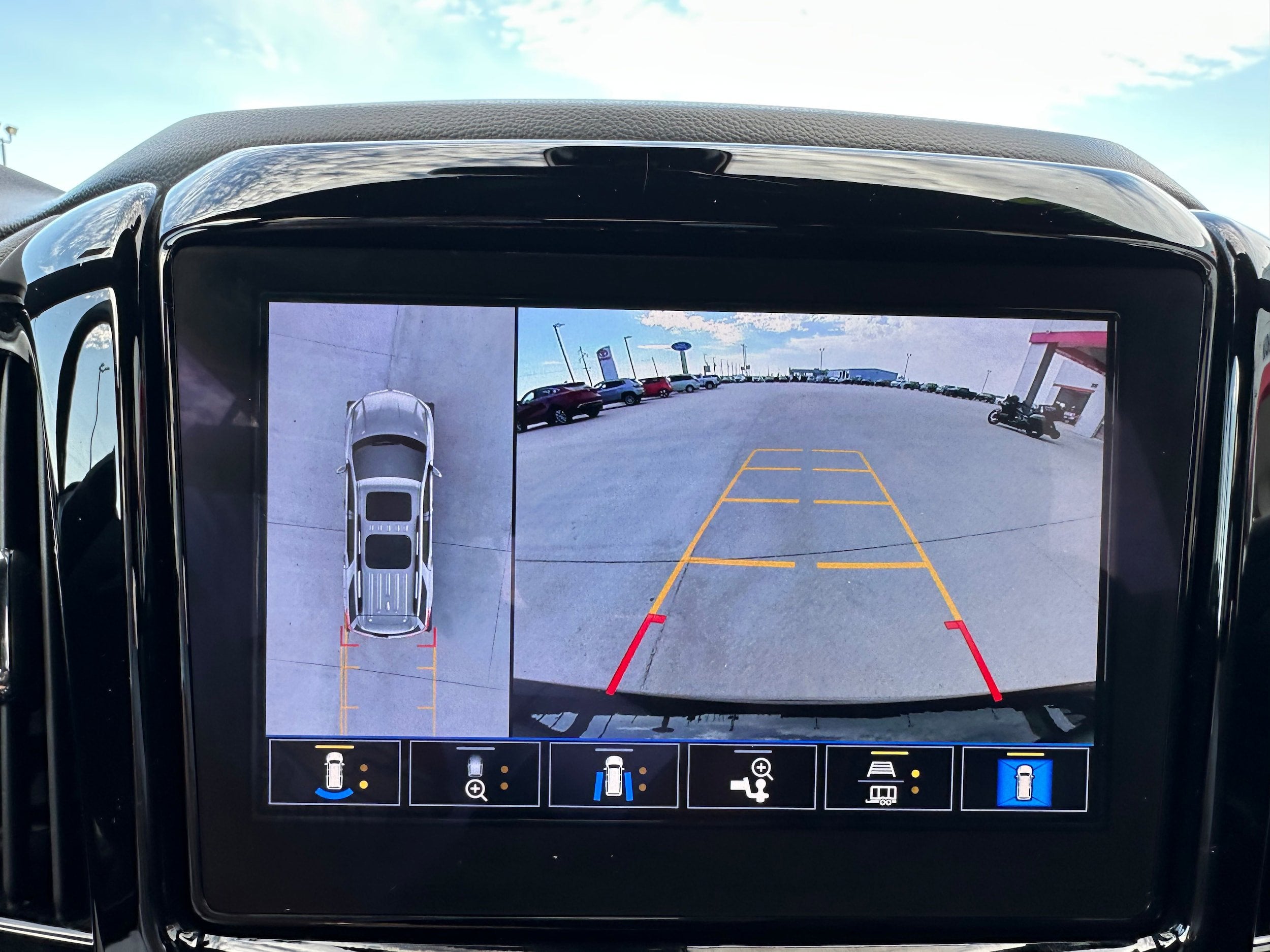 2023 Chevrolet Traverse High Country