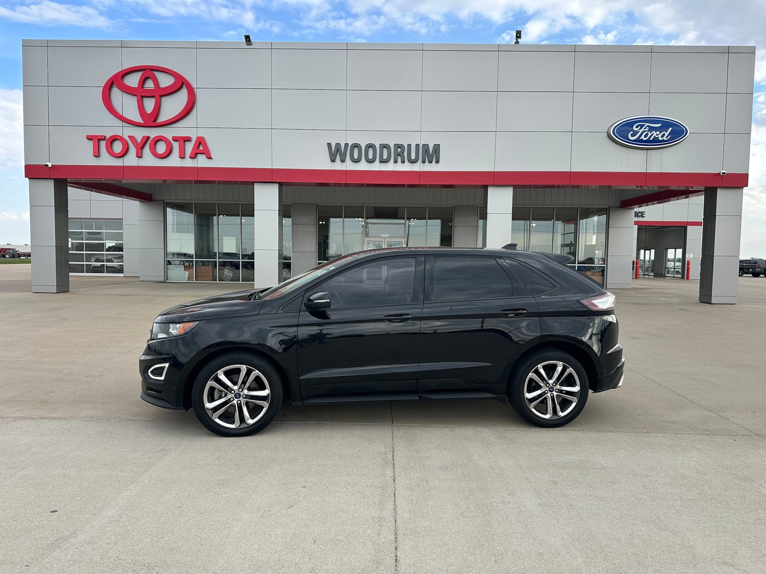 2016 Ford Edge Sport