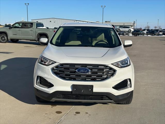 2022 Ford Edge Base