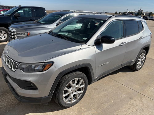 2022 Jeep Compass Latitude Lux