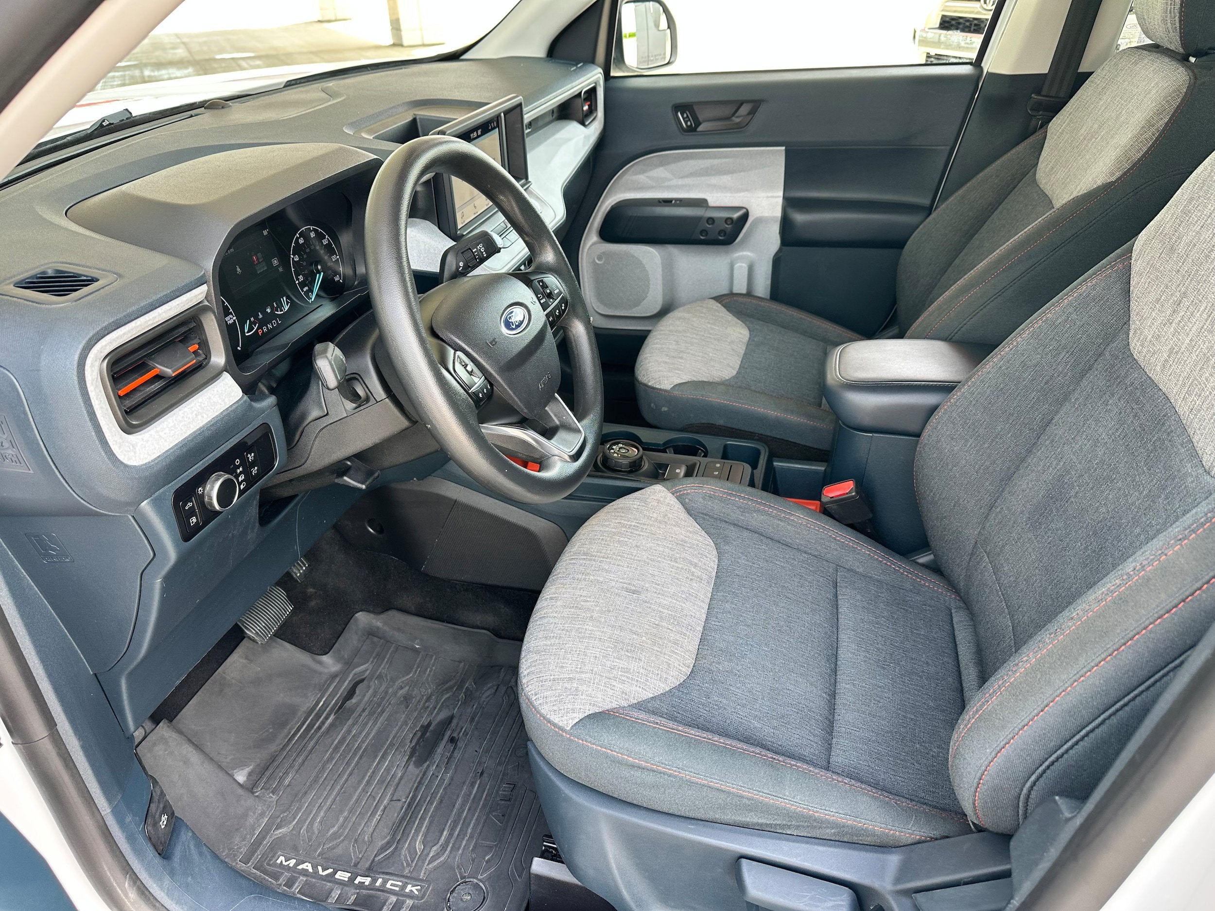 2023 Ford Maverick Base