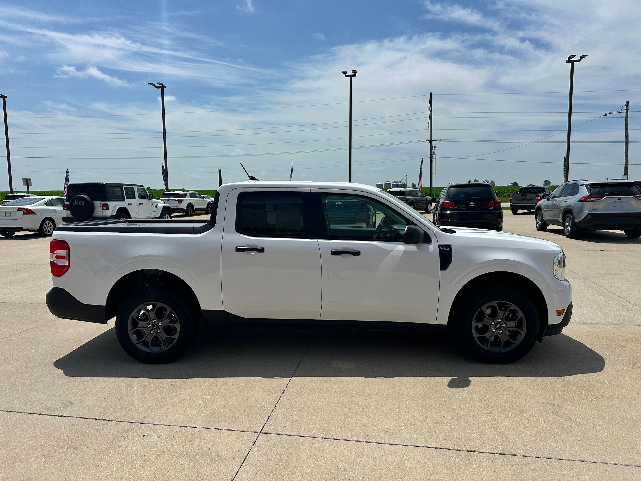 2023 Ford Maverick Base