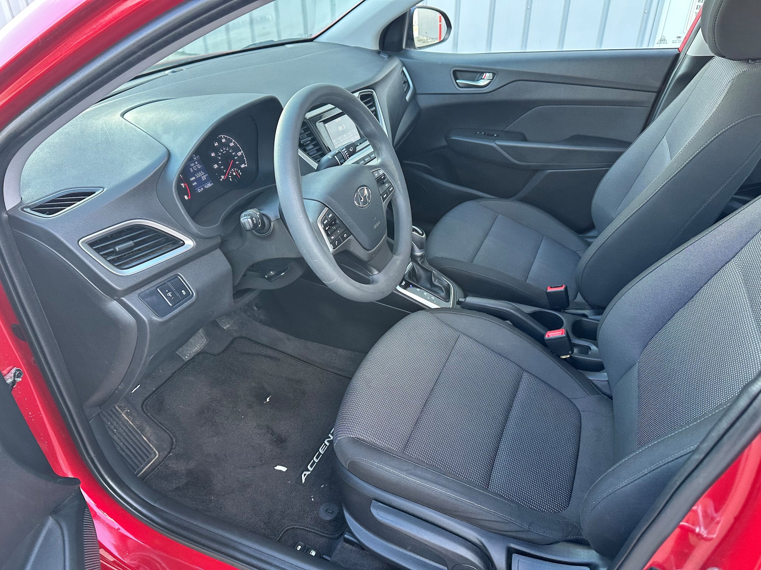 2022 Hyundai Accent Base