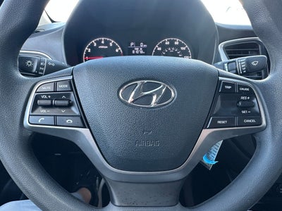 2022 Hyundai Accent Base