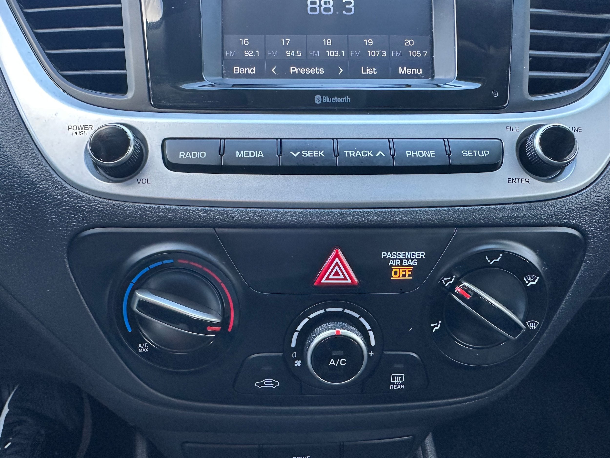 2022 Hyundai Accent Base