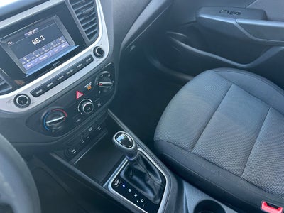 2022 Hyundai Accent Base