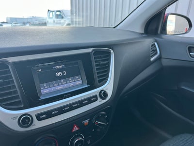 2022 Hyundai Accent Base