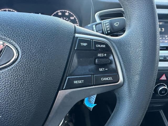 2022 Hyundai Accent Base