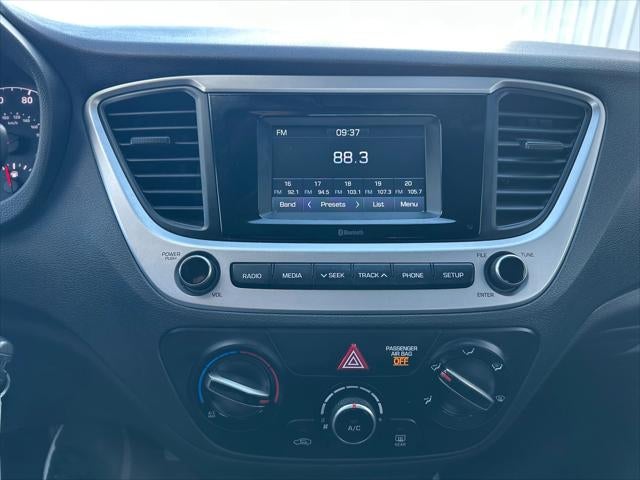 2022 Hyundai Accent Base