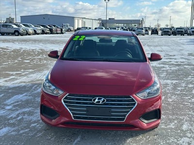 2022 Hyundai Accent Base