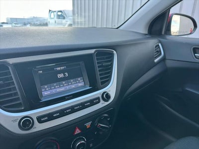 2022 Hyundai Accent Base