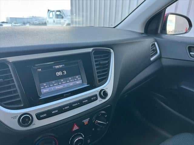 2022 Hyundai Accent Base