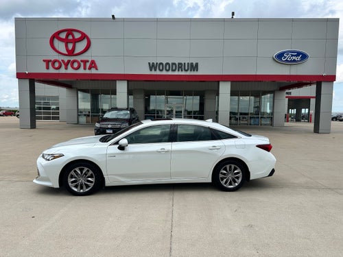 2021 Toyota Avalon Hybrid XLE