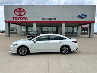 2021 Toyota Avalon Hybrid XLE