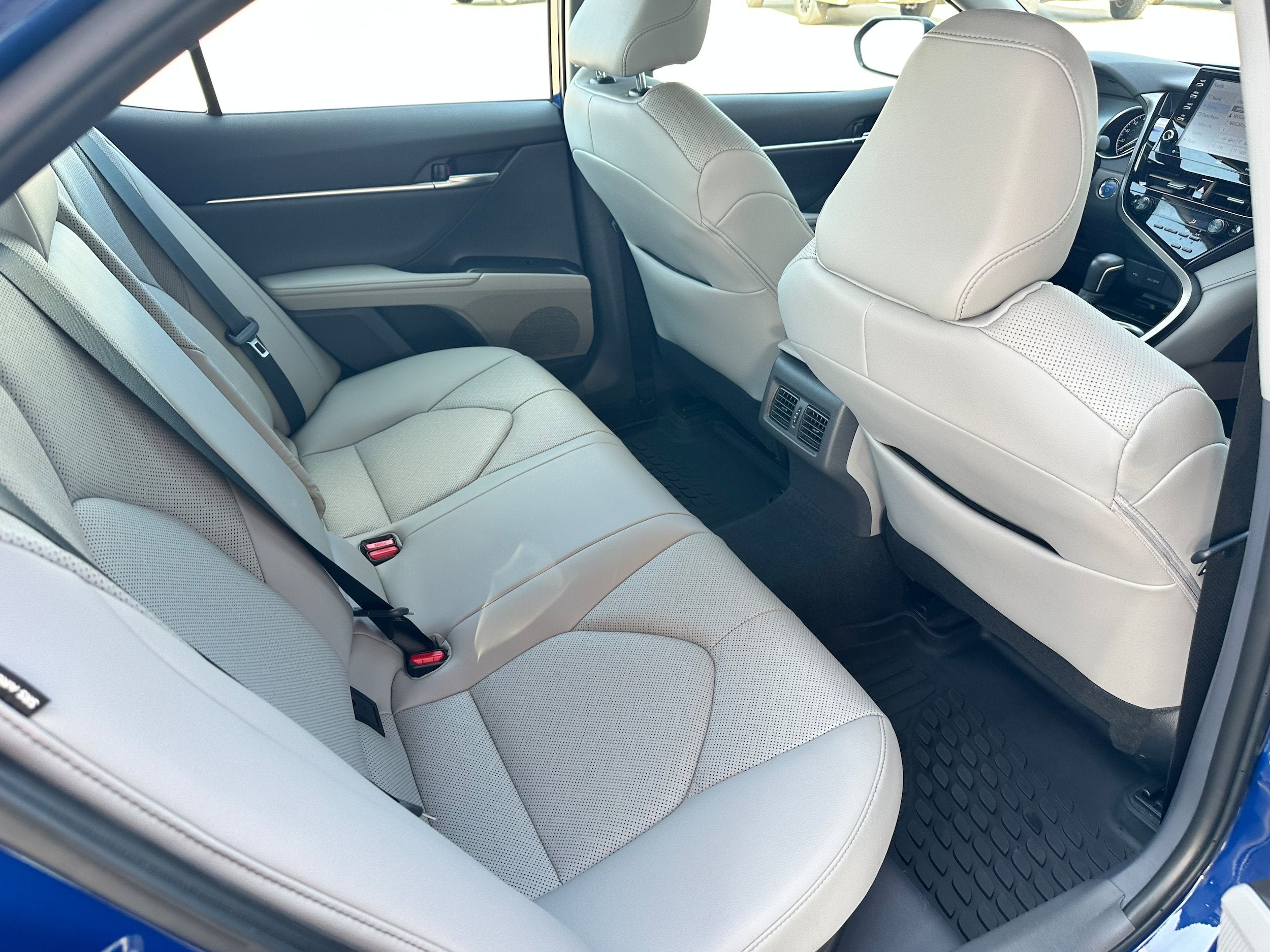 2024 Toyota Camry Hybrid XLE
