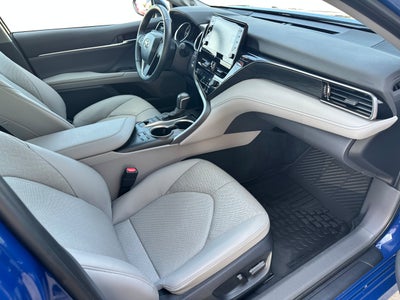2024 Toyota Camry Hybrid XLE