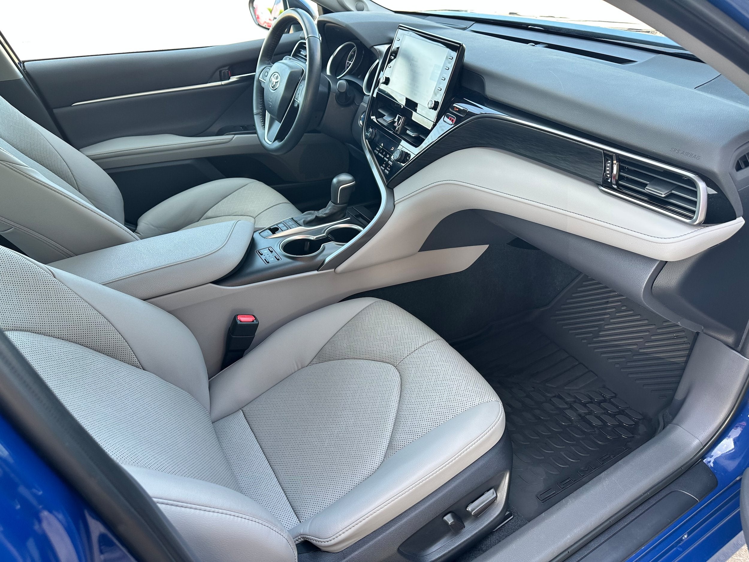 2024 Toyota Camry Hybrid XLE