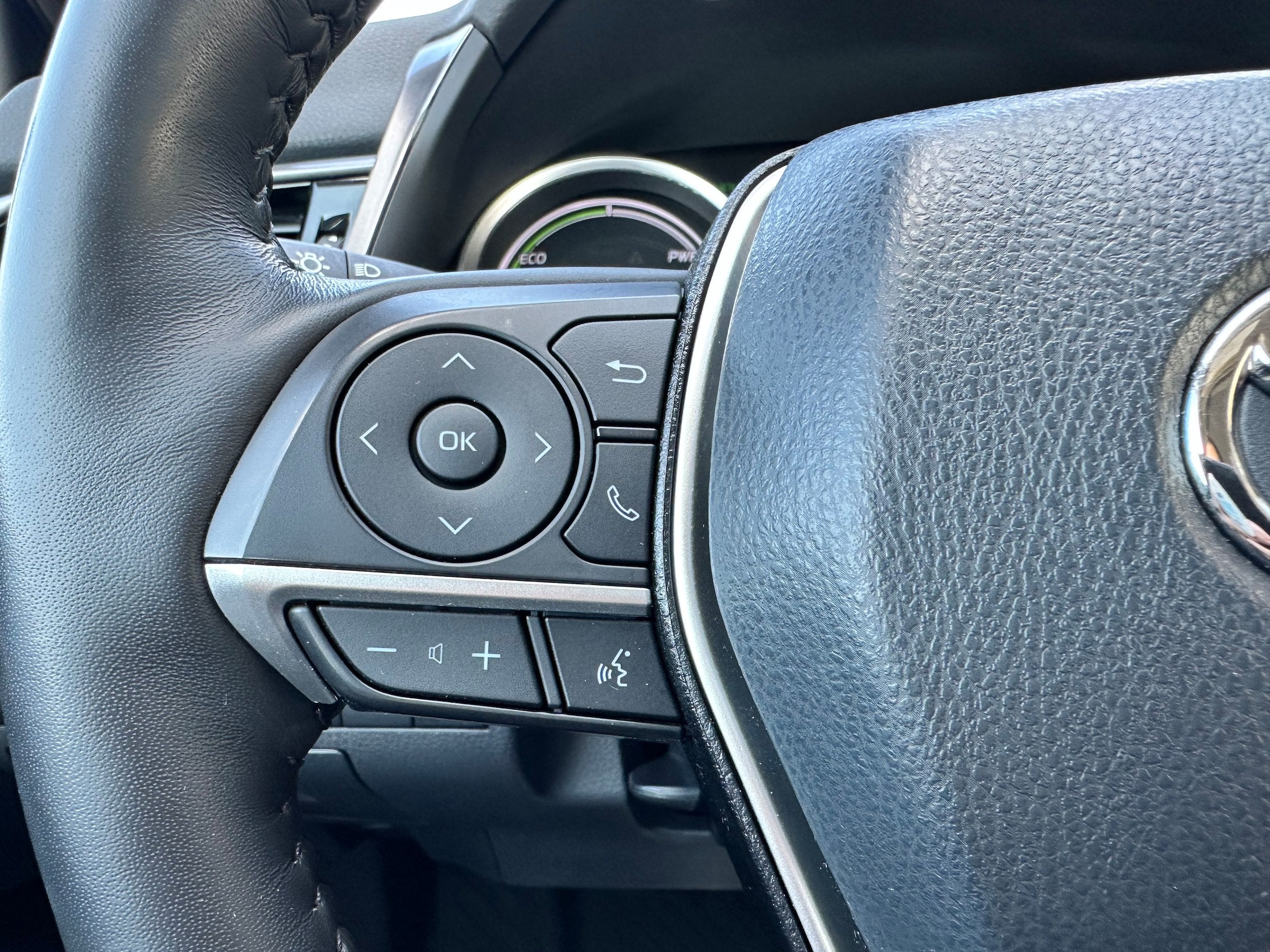2024 Toyota Camry Hybrid XLE