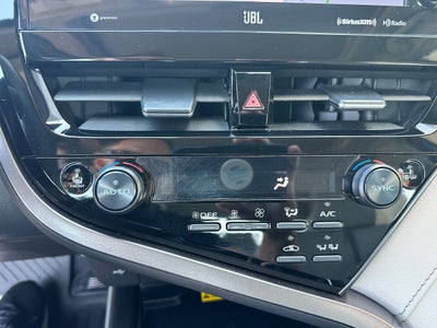 2024 Toyota Camry Hybrid XLE