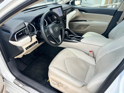 2023 Toyota Camry Hybrid XLE