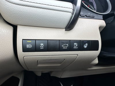 2023 Toyota Camry Hybrid XLE