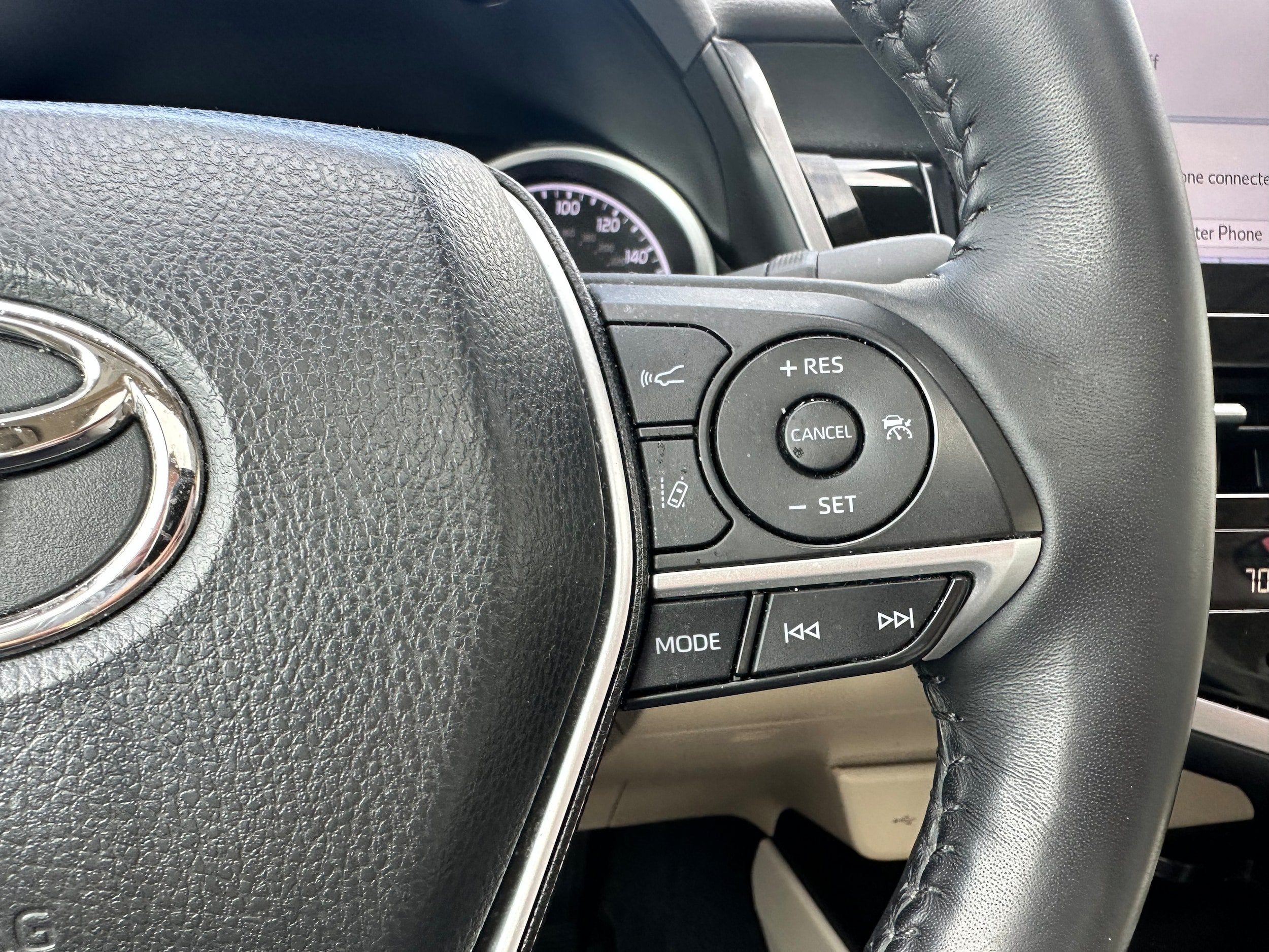 2023 Toyota Camry Hybrid XLE