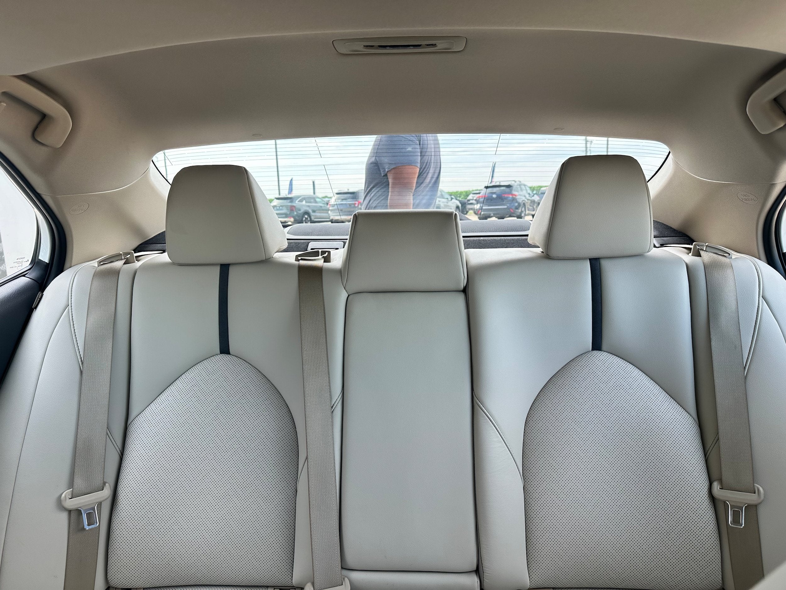 2023 Toyota Camry Hybrid XLE