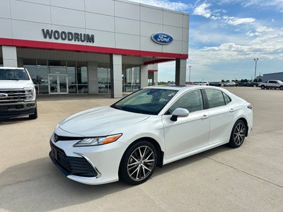 2023 Toyota Camry Hybrid XLE