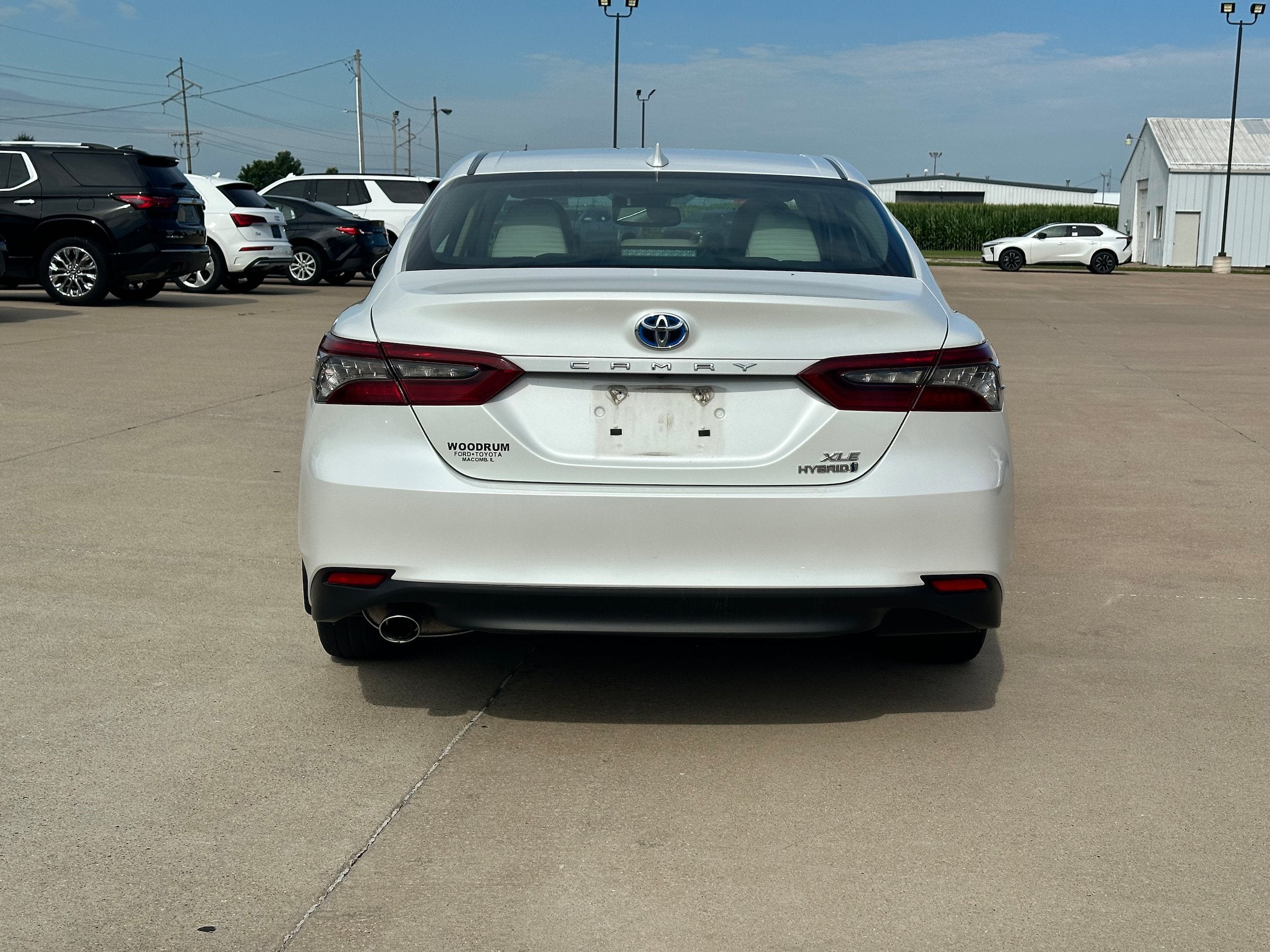 2023 Toyota Camry Hybrid XLE