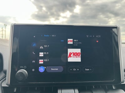 2023 Toyota RAV4 Hybrid XLE