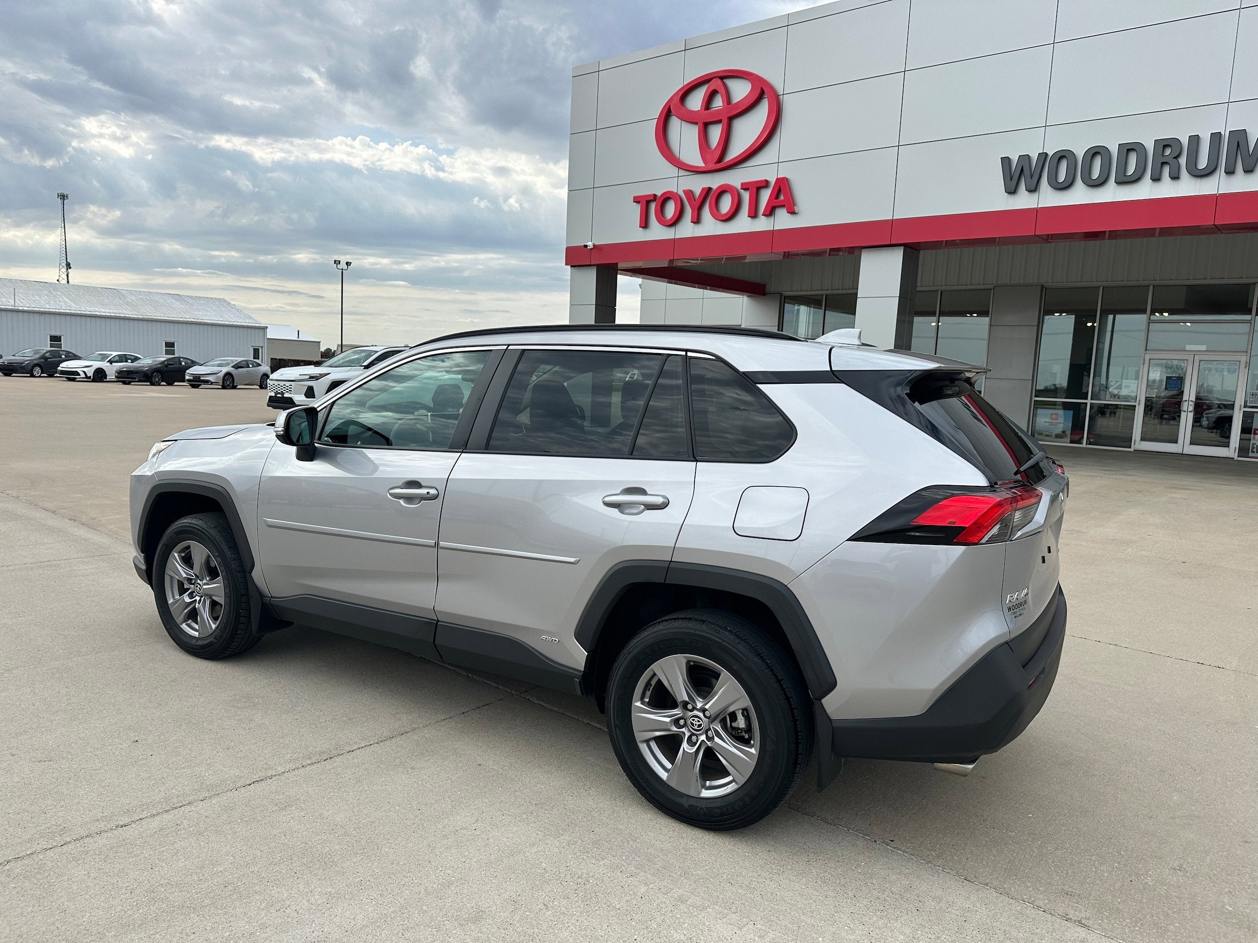 2023 Toyota RAV4 Hybrid XLE